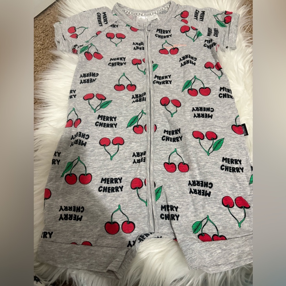 NWOT Bonds Cherry Print Shorts Wondersuit Size 3